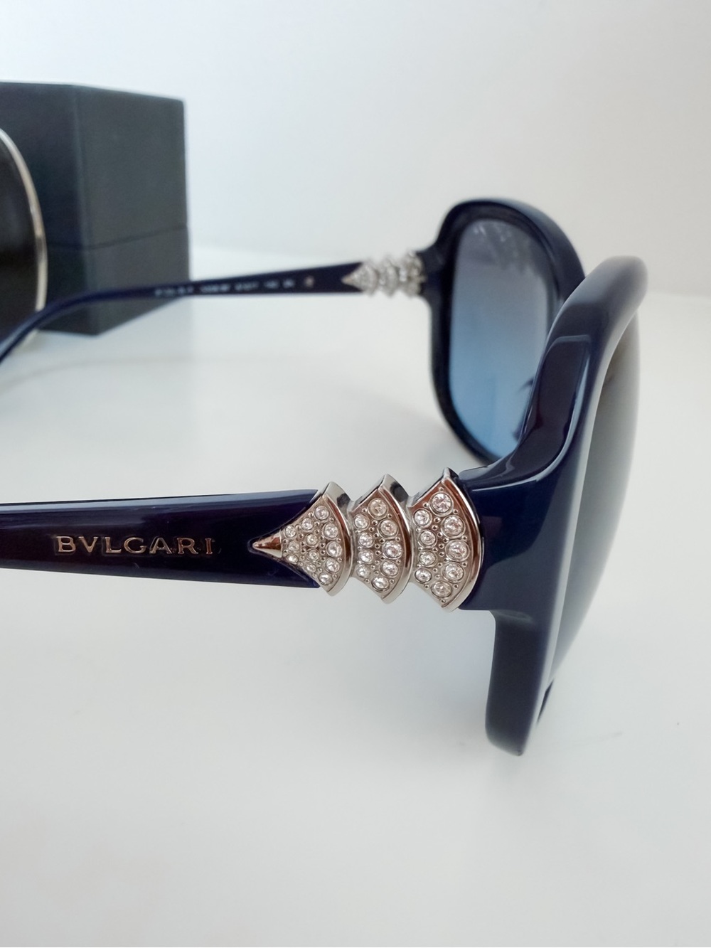 Authentic Bvlgari Sunglasses - Picture 5 of 6